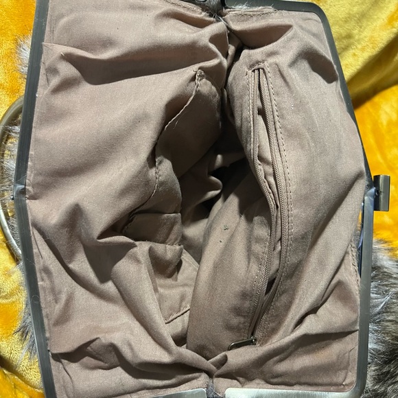 FAUX FUR LARGE TOTE BAG - Picture 5 of 6